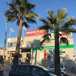 度假居 Nyrenoverat! Beachfront Townhouse Med Pool 马拉加