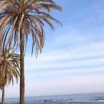 度假居 Nyrenoverat! Beachfront Townhouse Med Pool *
