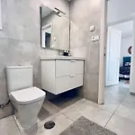 度假居 Nyrenoverat! Beachfront Townhouse Med Pool *
