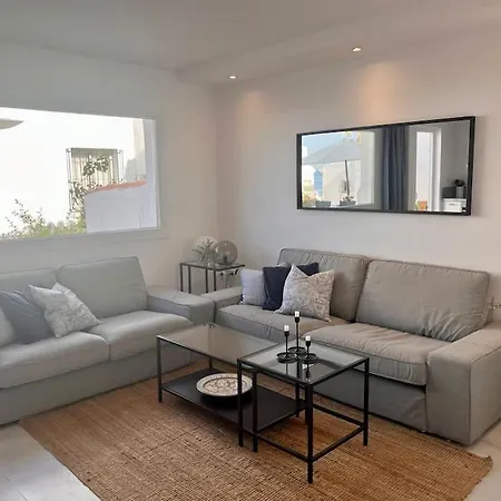 Casa vacanze Nyrenoverat! Beachfront Townhouse Med Pool